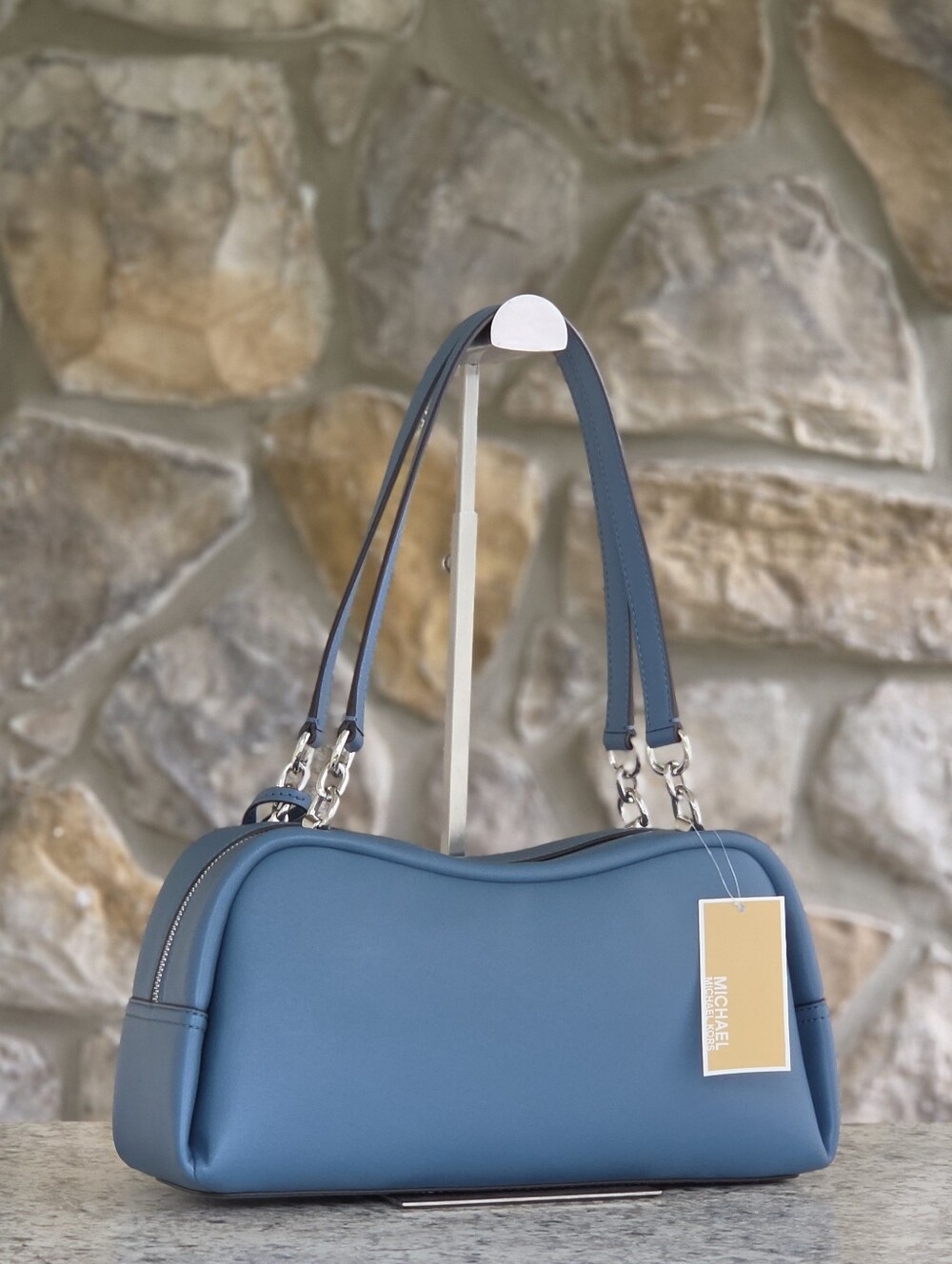 Michael Kors Cecily Medium Blue Shoulder Bag - Picture 3 of 9